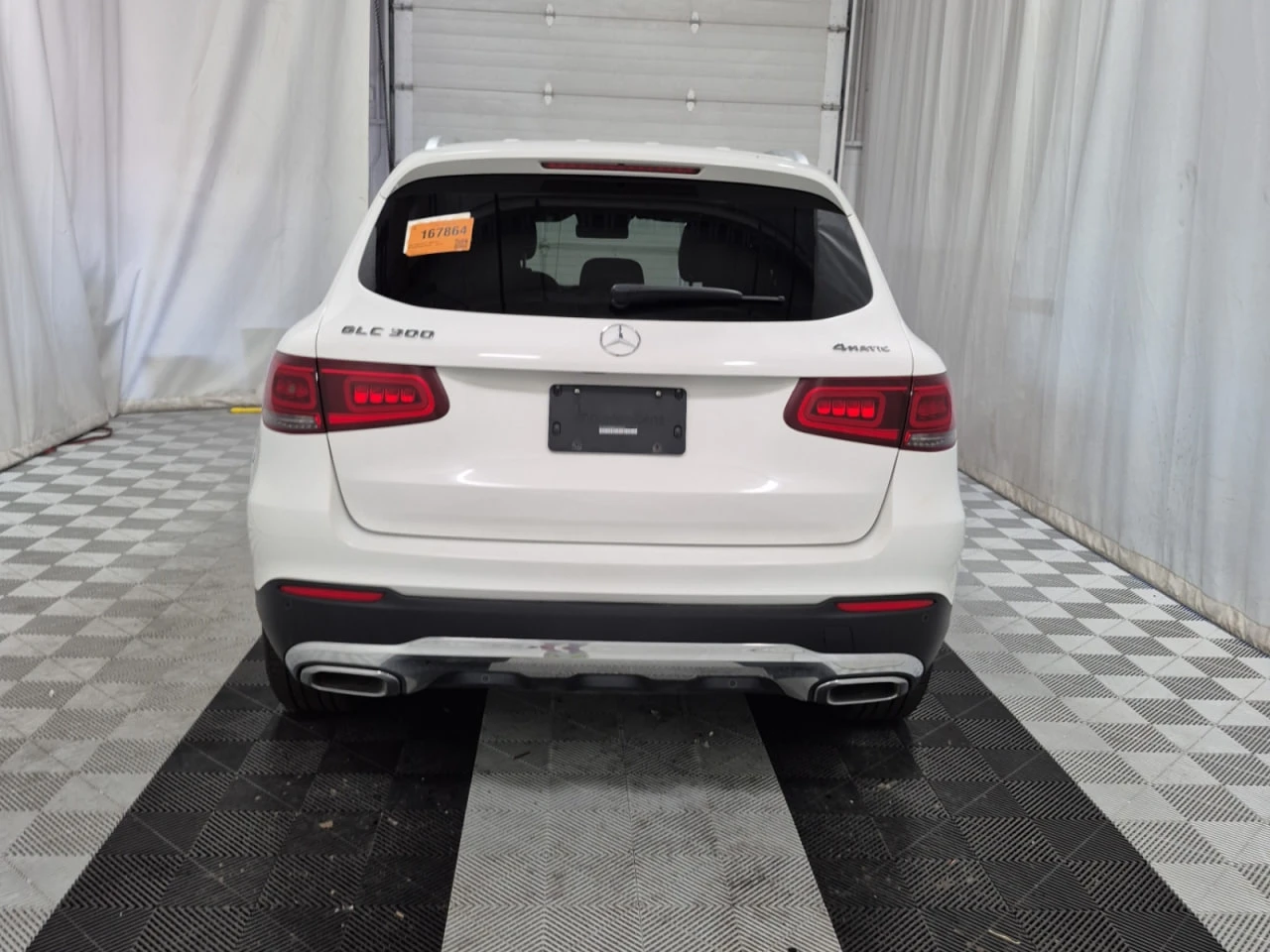 Mercedes-Benz GLC 300 * CARFAX * АВТО КРЕДИТ * ЦЕНА ДО БГ! - изображение 4