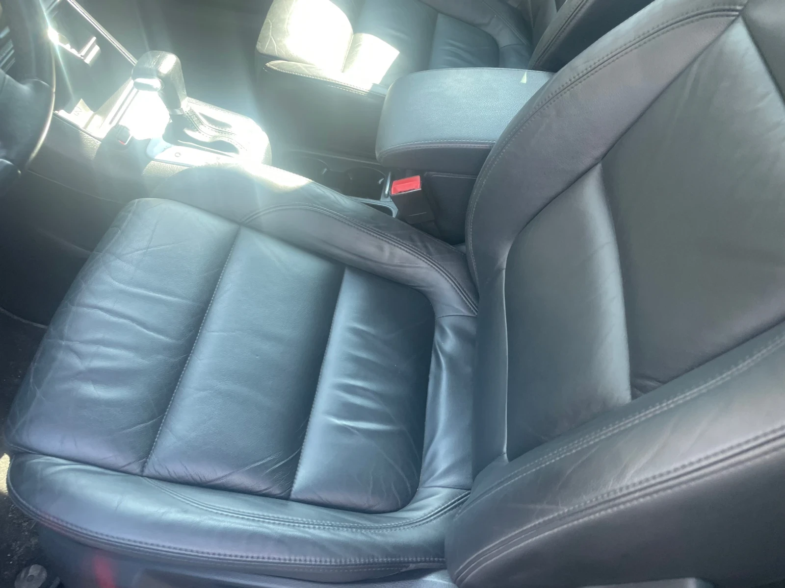 VW Tiguan 2.0TDI 4x4 AUTOMATIC  - изображение 8