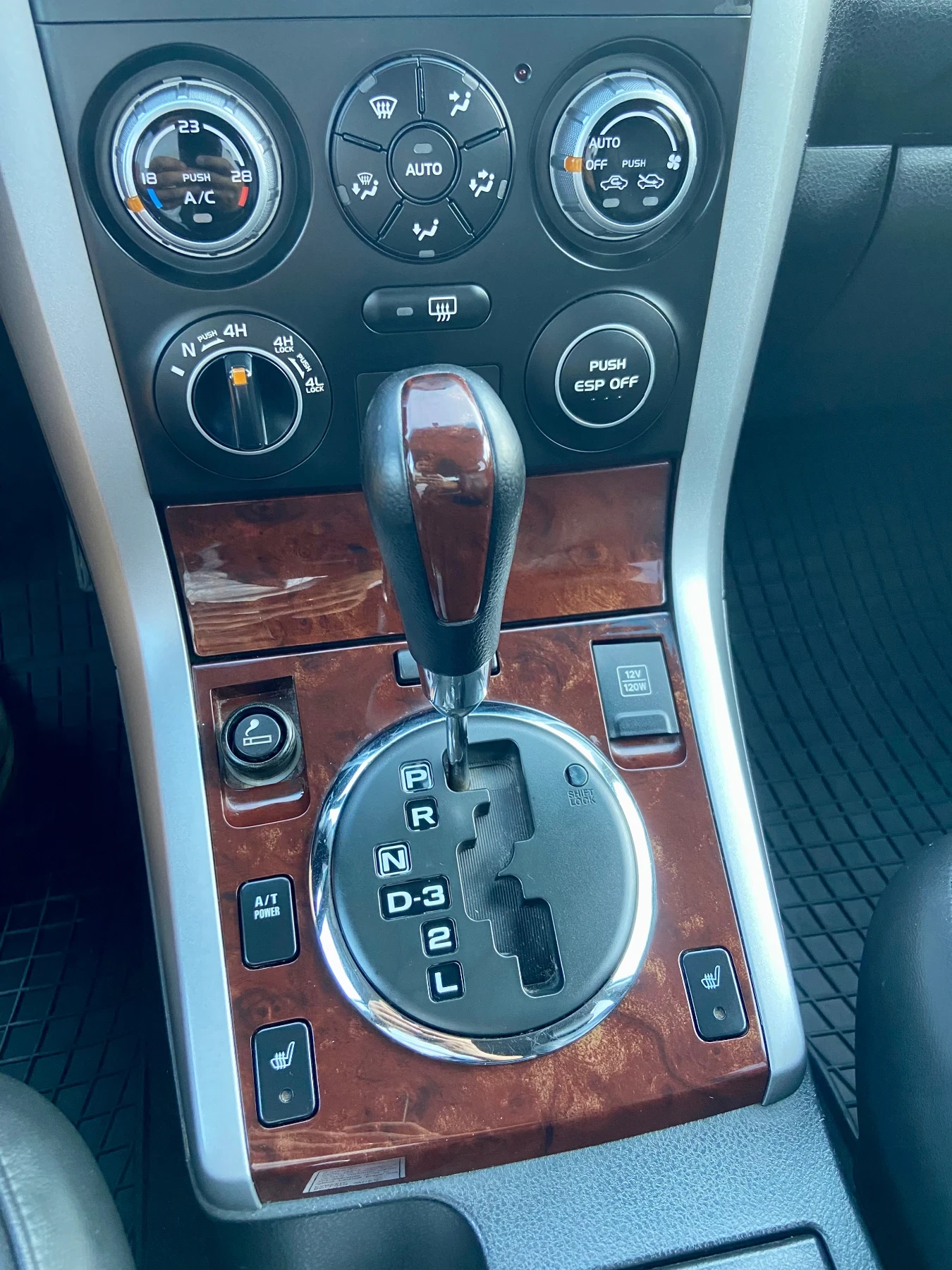 Suzuki Grand vitara 2.0i Бензин / Автоматик | Mobile.bg — изображение 12