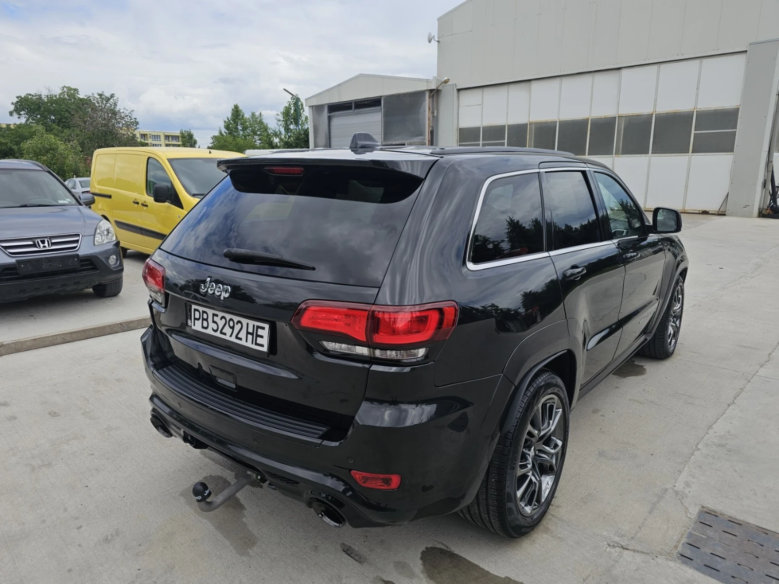 Jeep Grand cherokee SRT - изображение 10