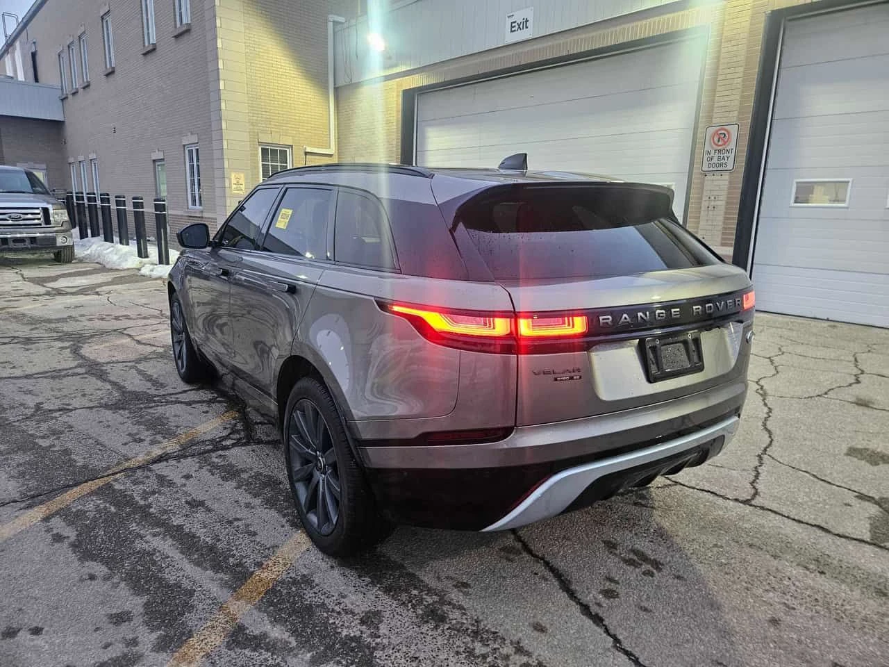 Land Rover Range Rover Velar * R Dynamic SE * CARFAX * ���� �� �� | Mobile.bg � ����������� 11