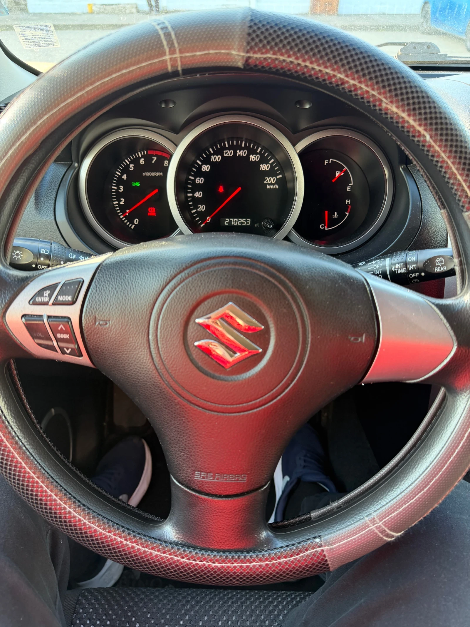 Suzuki Grand vitara, снимка 9 - Автомобили и джипове - 54119181