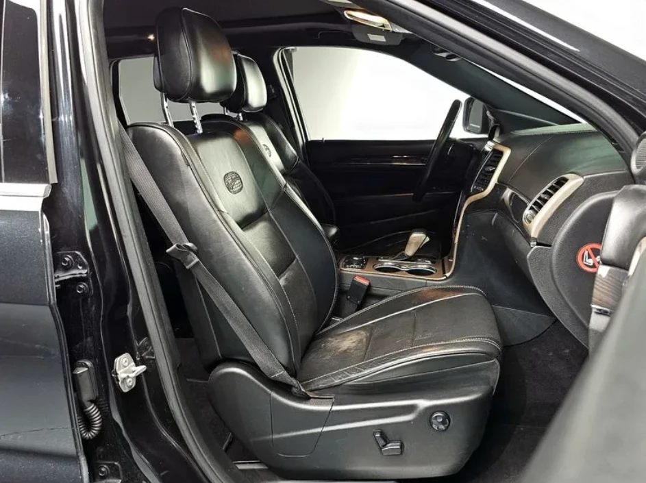 Jeep Grand cherokee 3.0 Diesel Overland WK2, снимка 10 - Автомобили и джипове - 54483839