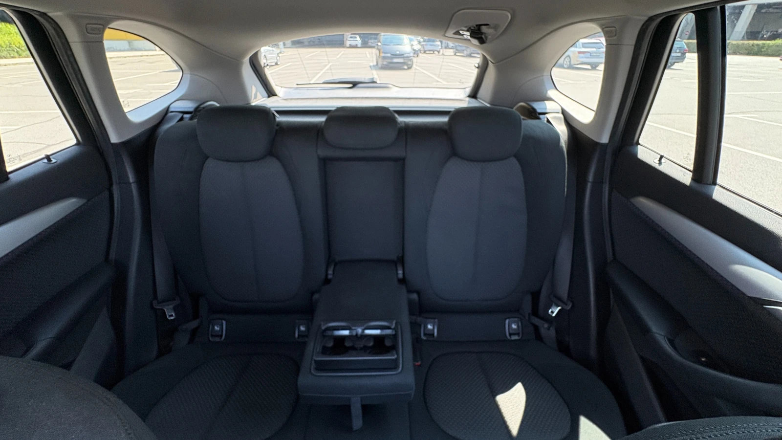 BMW X1 2.0i xDrive ПЪРВИ СОБСТВЕНИК, снимка 7 - Автомобили и джипове - 55843914