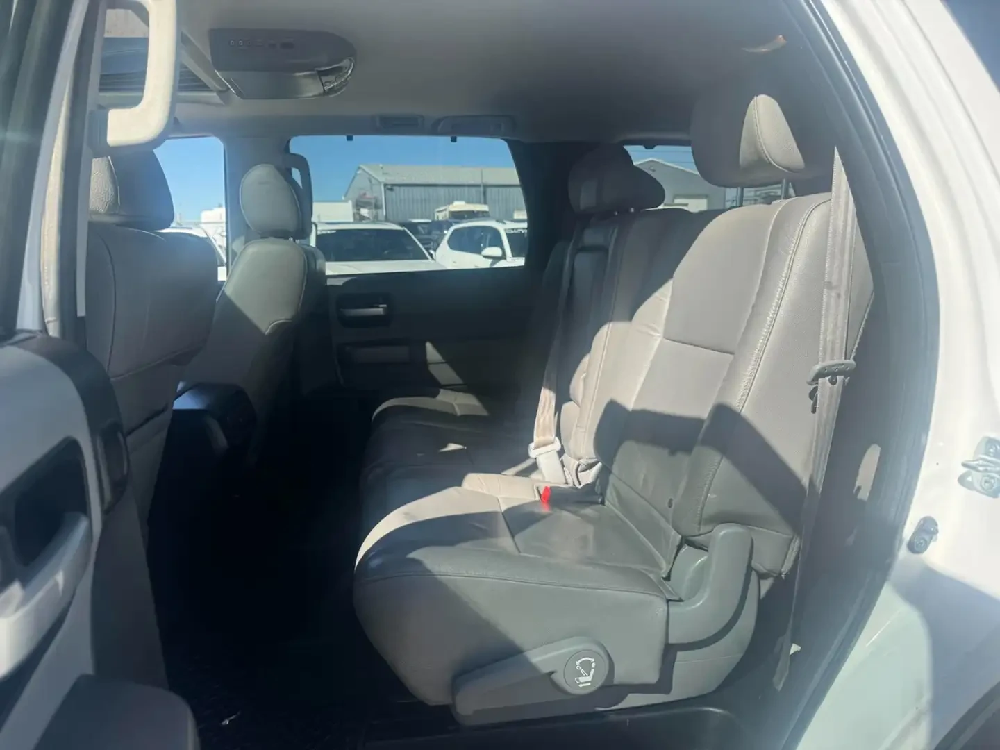 Toyota Sequoia 5.7* V8* LIMITED* �������* ������* JBL*  | Mobile.bg � ����������� 14