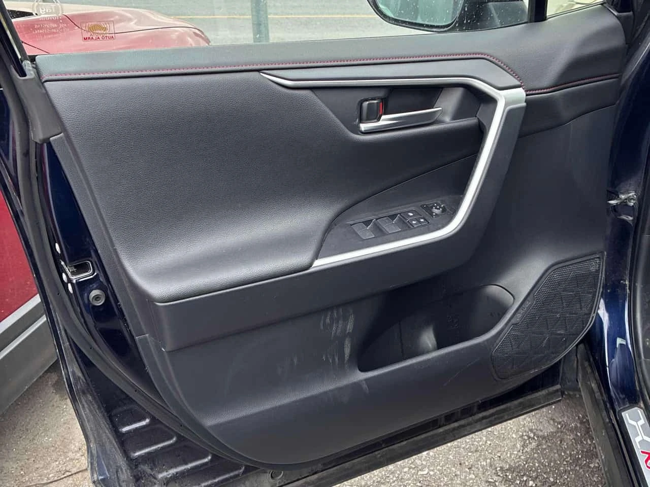 Toyota Rav4 Plug-in Hybrid * XSE AWD * CARFAX *  | Mobile.bg � ����������� 13