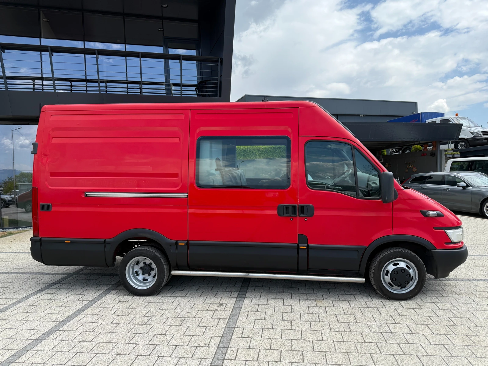 Iveco Daily 35C14 3.0HPI Товаропътнически Климатроник - изображение 7