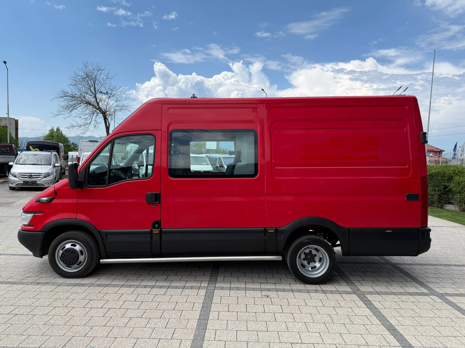 Iveco Daily 35C14 3.0HPI Товаропътнически Климатроник - изображение 4