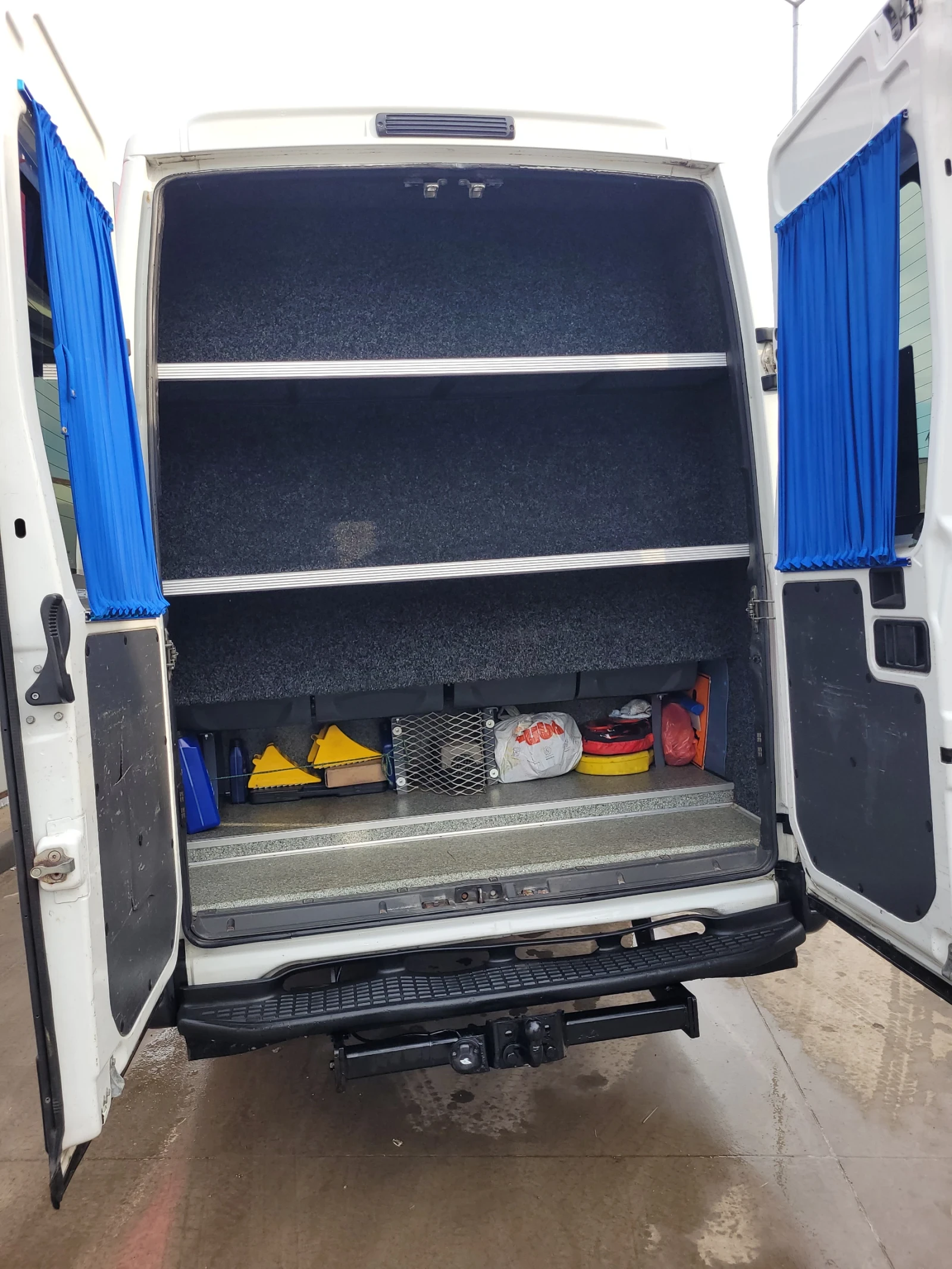 Iveco Daily, снимка 8 - Бусове и автобуси - 54441079
