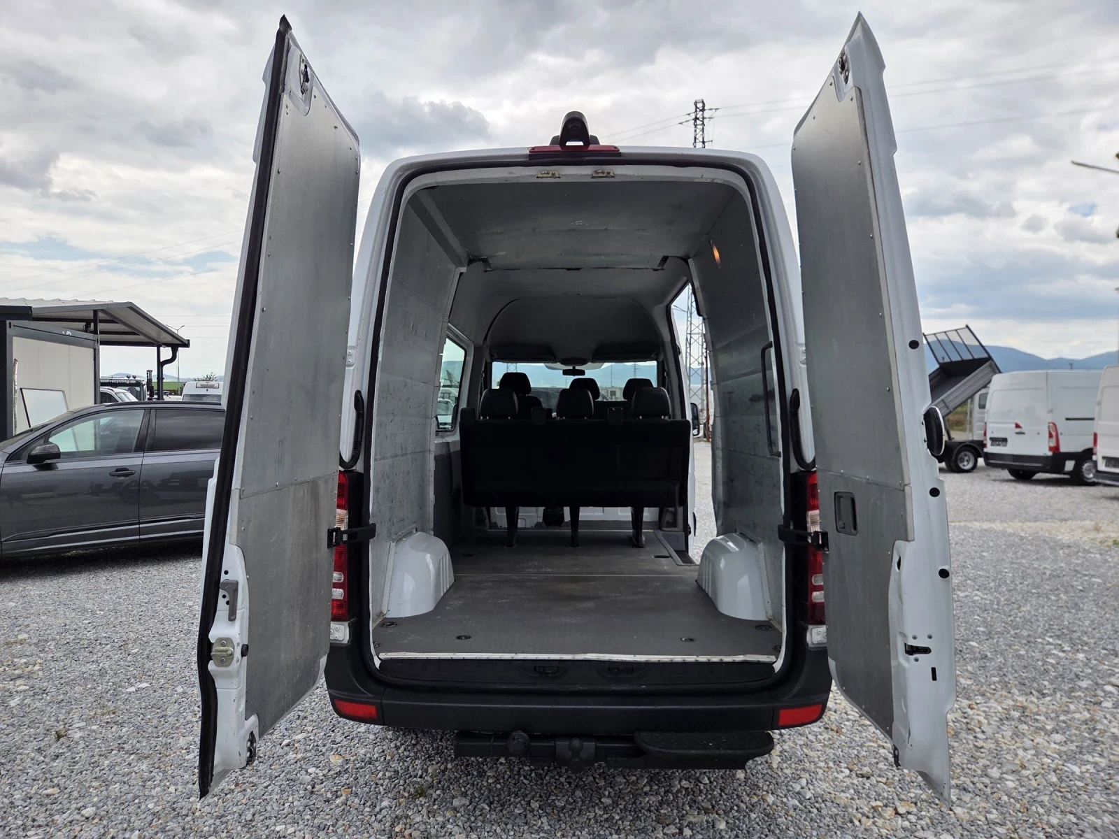 Mercedes-Benz Sprinter 313 CDI, Товаропътник, 6 местен, Климатик, Навигация, снимка 14 - Бусове и автобуси - 54740577