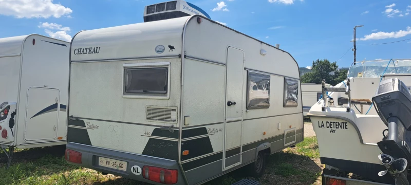 Каравана Chateau 460, снимка 3 - Каравани и кемпери - 50899661