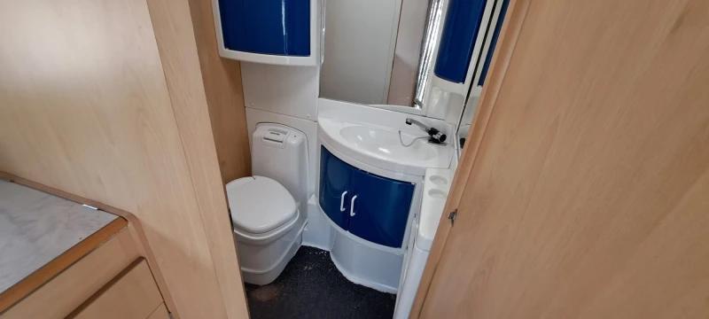 Каравана Chateau 460, снимка 10 - Каравани и кемпери - 50899661