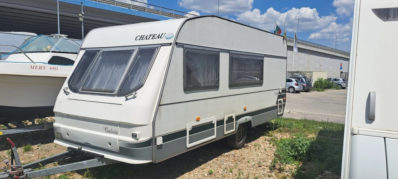 Каравана Chateau 460, снимка 1
