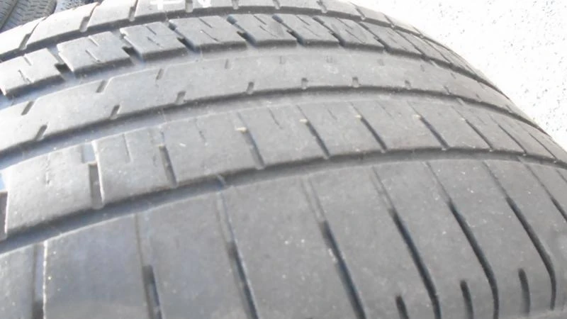 Гуми Всесезонни 245/45R20, снимка 3 - Гуми и джанти - 22368429