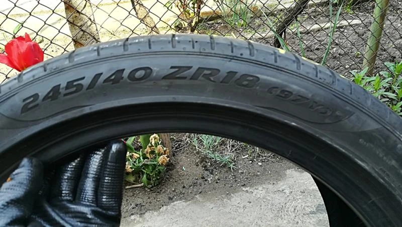 Гуми Летни 245/40R18, снимка 7 - Гуми и джанти - 25328922