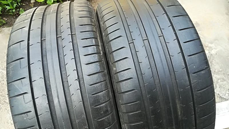 Гуми Летни 245/40R18, снимка 2 - Гуми и джанти - 25328922