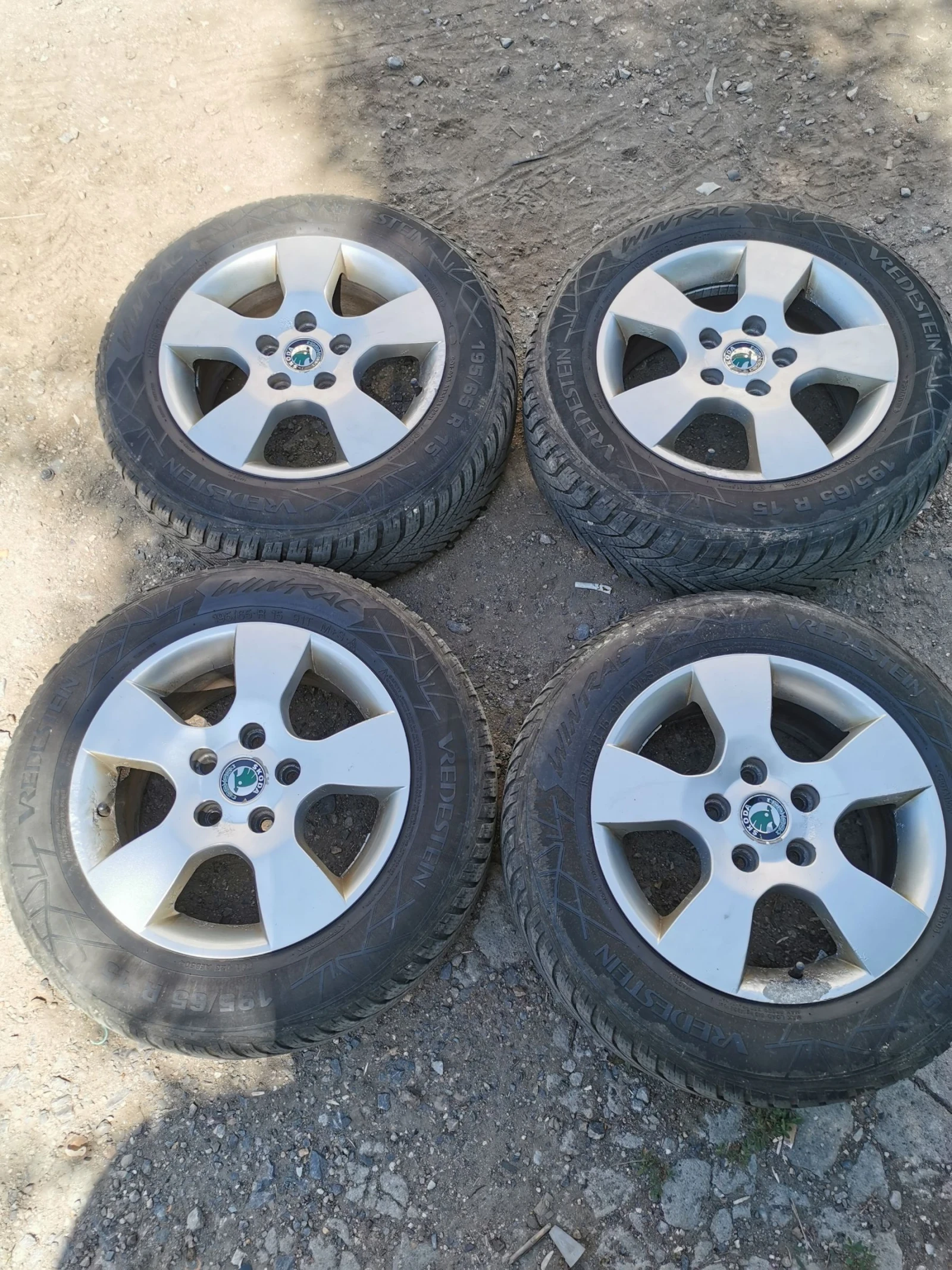   195/65R15  Skoda Octavia | Mobile.bg   1
