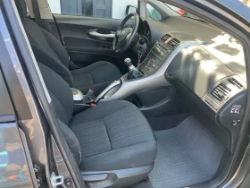Toyota Auris 1.6/Отличен, снимка 8