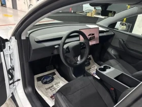 Tesla Model Y LONG RANGE, снимка 8