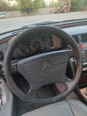 Mercedes-Benz C 220, снимка 15