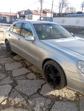 Mercedes-Benz E 240, снимка 3