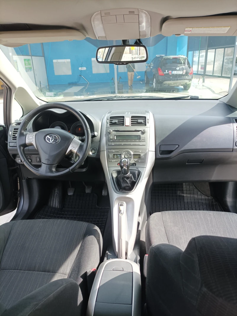 Toyota Auris, снимка 16 - Автомобили и джипове - 46890475