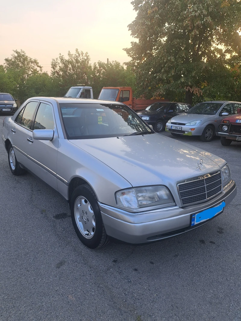 Mercedes-Benz C 220, снимка 6 - Автомобили и джипове - 47542042