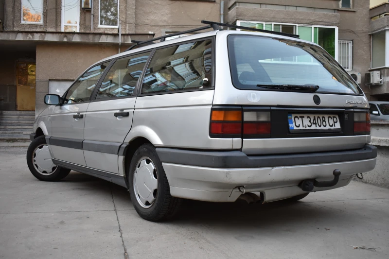 VW Passat B3, снимка 5 - Автомобили и джипове - 47870417