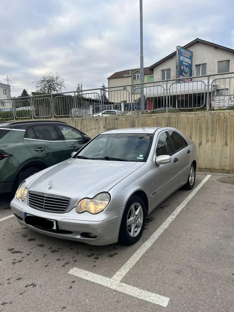 Mercedes-Benz C 220 2.2 Cdi, снимка 1 - Автомобили и джипове - 48007734