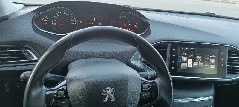 Peugeot 308 1.6HDI, снимка 8 - Автомобили и джипове - 49104956