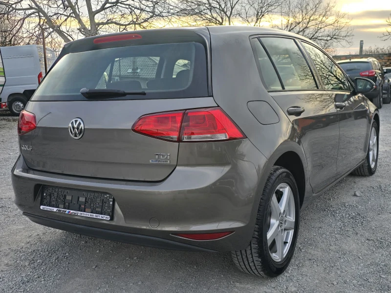 VW Golf 1.6 TDI 90 К.С. НАВИ / КЛИМА, снимка 4 - Автомобили и джипове - 49473422
