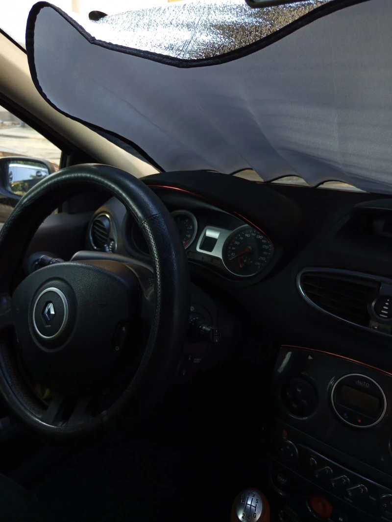 Renault Clio 2.0, снимка 11 - Автомобили и джипове - 52630162