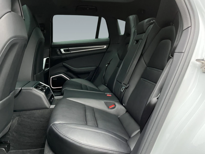Porsche Panamera 4 E-HYBR/462HP/SPORT/TURISMO/360/PLATINUM/259vpr, снимка 14 - Автомобили и джипове - 49918573