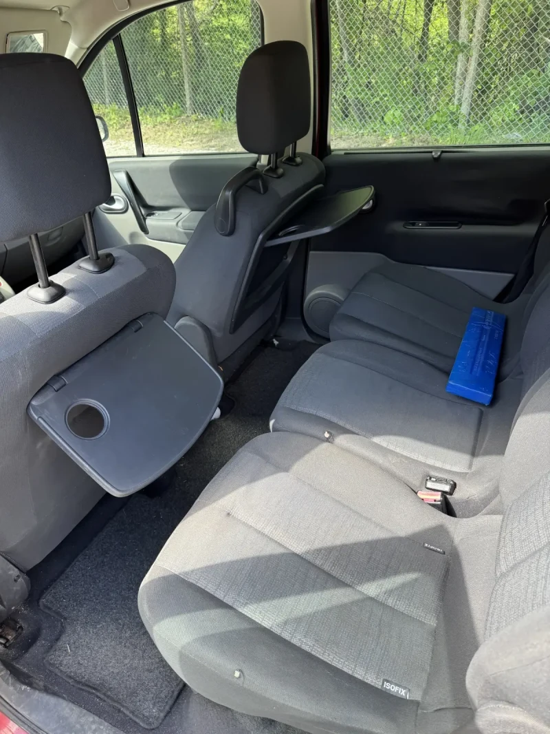 Renault Scenic, снимка 12 - Автомобили и джипове - 51886998