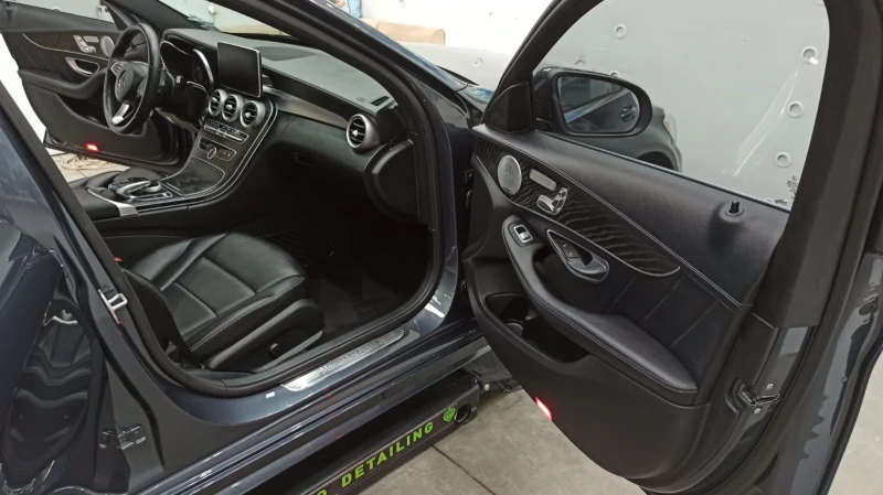Mercedes-Benz C 300 AMG 4MATIC W205, снимка 11 - Автомобили и джипове - 51384611