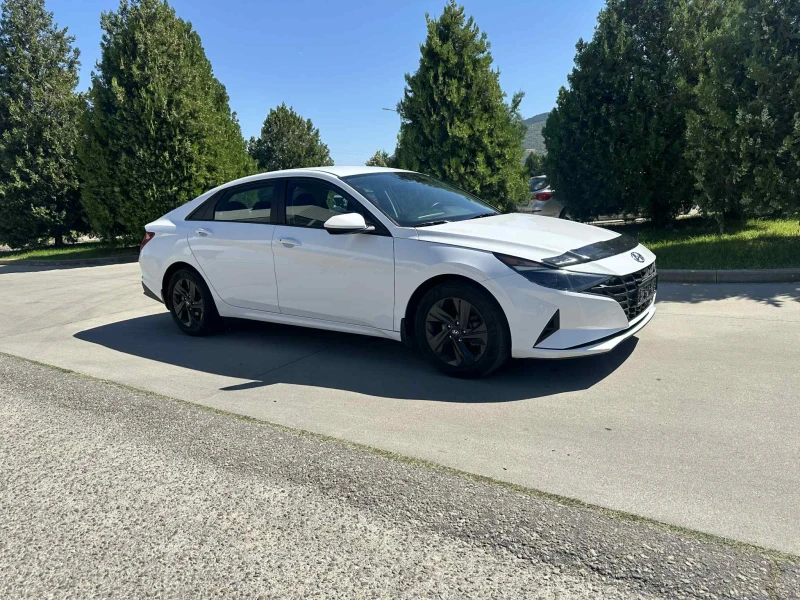 Hyundai Elantra, снимка 2 - Автомобили и джипове - 51539911