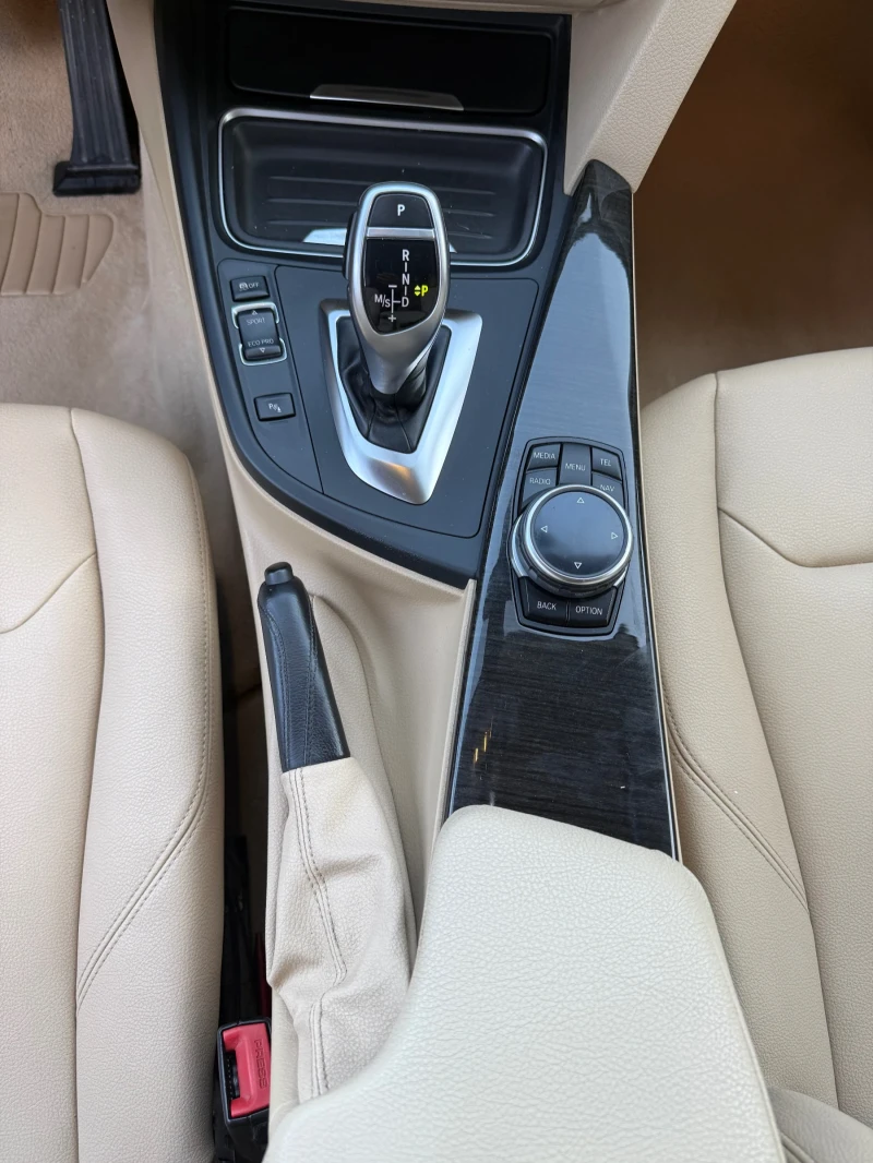 BMW 320 320d xDrive, снимка 5 - Автомобили и джипове - 52449509