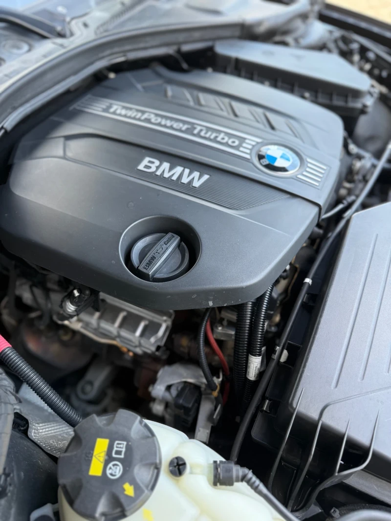 BMW 320 320d xDrive, снимка 11 - Автомобили и джипове - 52449509