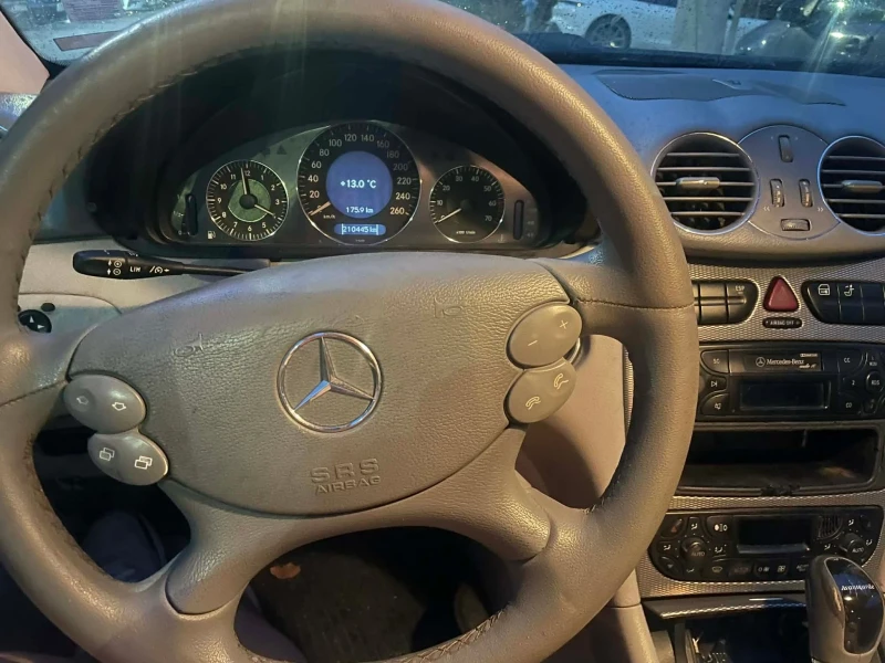 Mercedes-Benz CLK 240, снимка 8 - Автомобили и джипове - 52555654