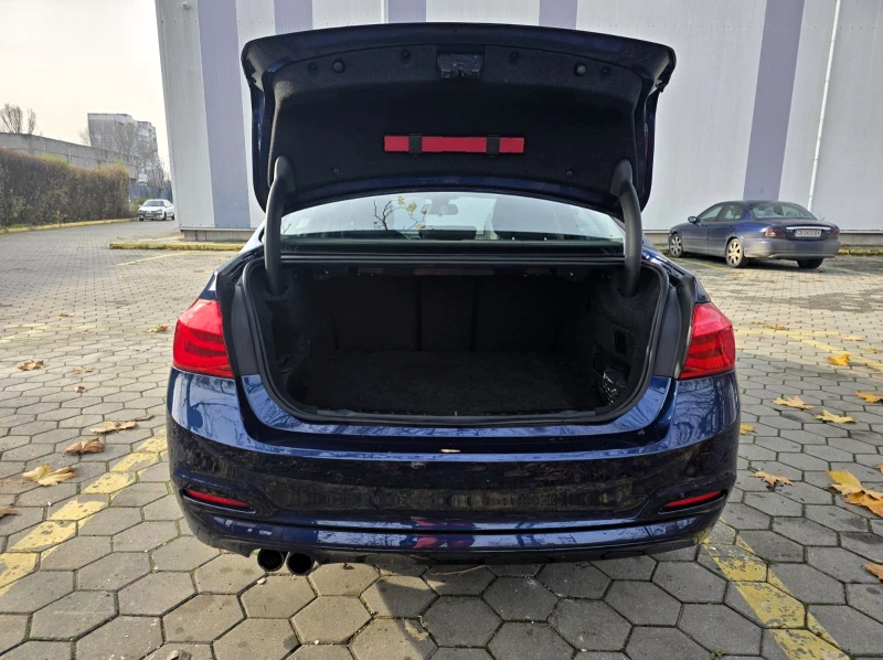 BMW 330 e iPerformance, снимка 9 - Автомобили и джипове - 52631764