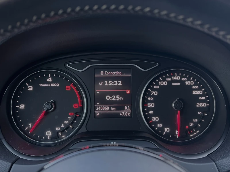 Audi A3 2.0TDi S-Line Автоматик ПРОЧЕТИ ОПИСАНИЕТО, снимка 15 - Автомобили и джипове - 52760421