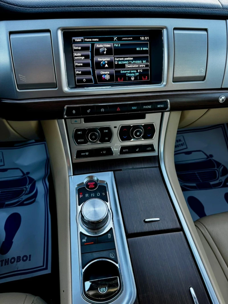 Jaguar Xf 2.2D, FACELIFT, FULL , снимка 13 - Автомобили и джипове - 52844288