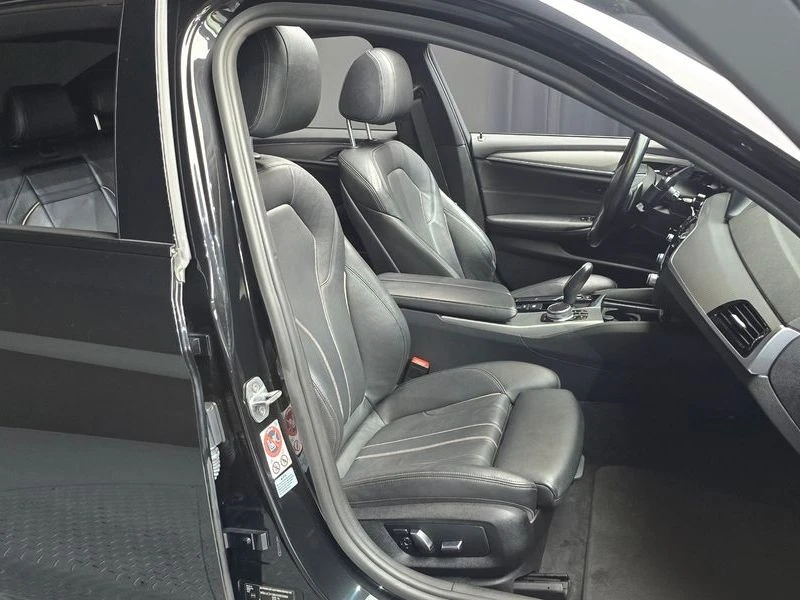 BMW 520 520d M Sport package| 187к.с., снимка 12 - Автомобили и джипове - 55804020