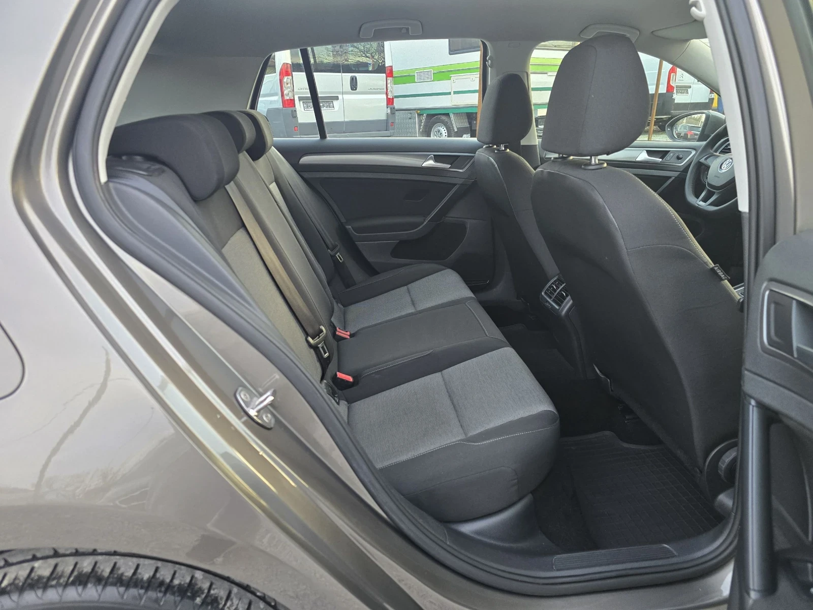 VW Golf 1.6 TDI 90 К.С. НАВИ / КЛИМА | Mobile.bg — изображение 11