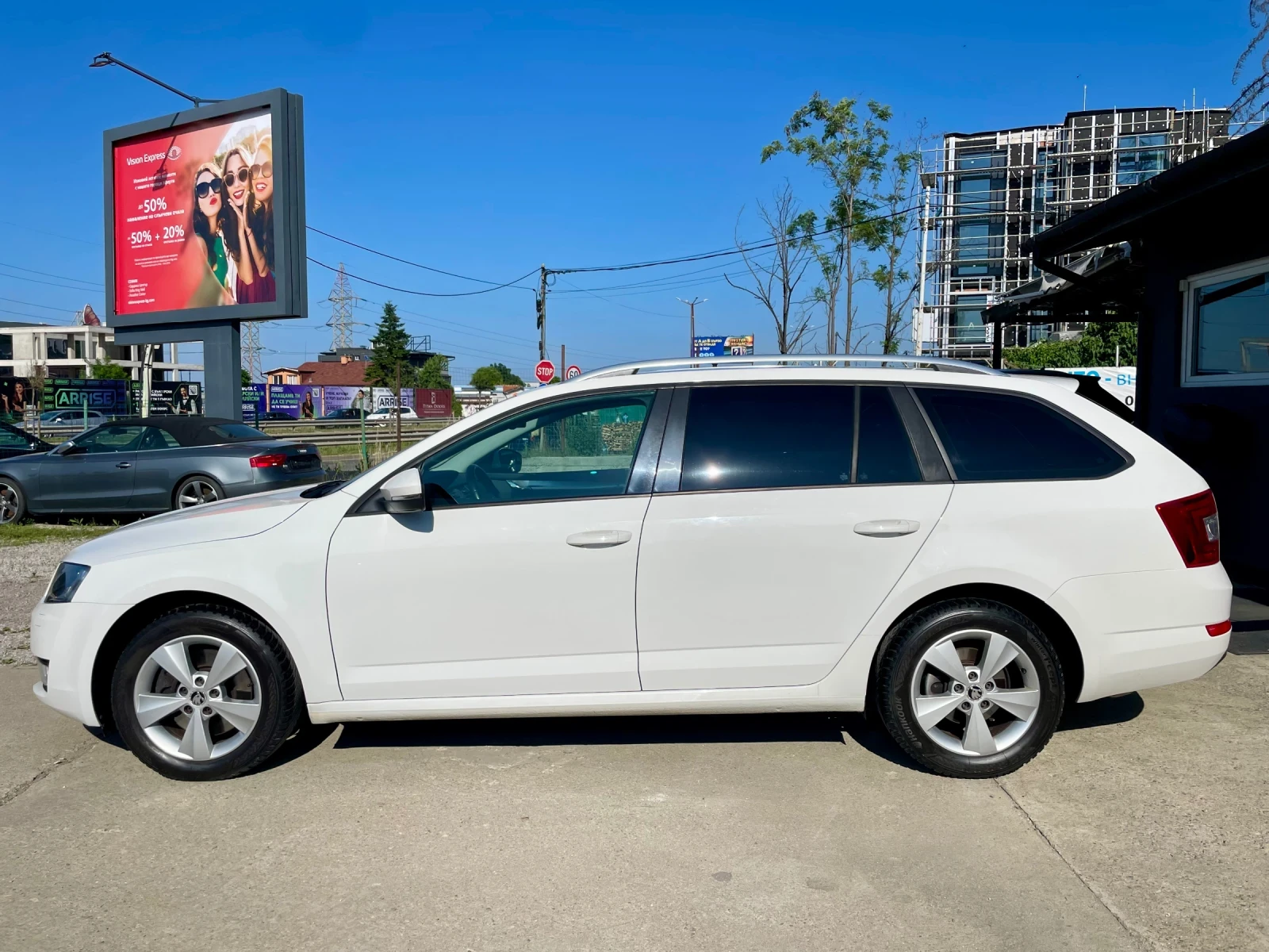 Skoda Octavia 1.8 TSi 4x4 Автоматик Навигация Швейцария - изображение 2