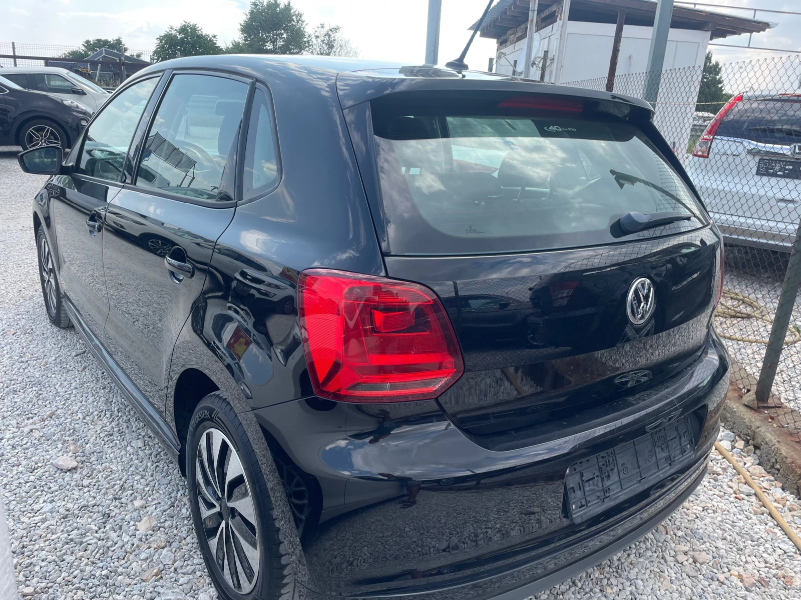 VW Polo 1.4 - изображение 6