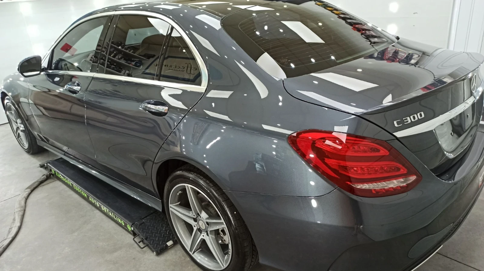 Mercedes-Benz C 300 AMG 4MATIC W205 - изображение 7