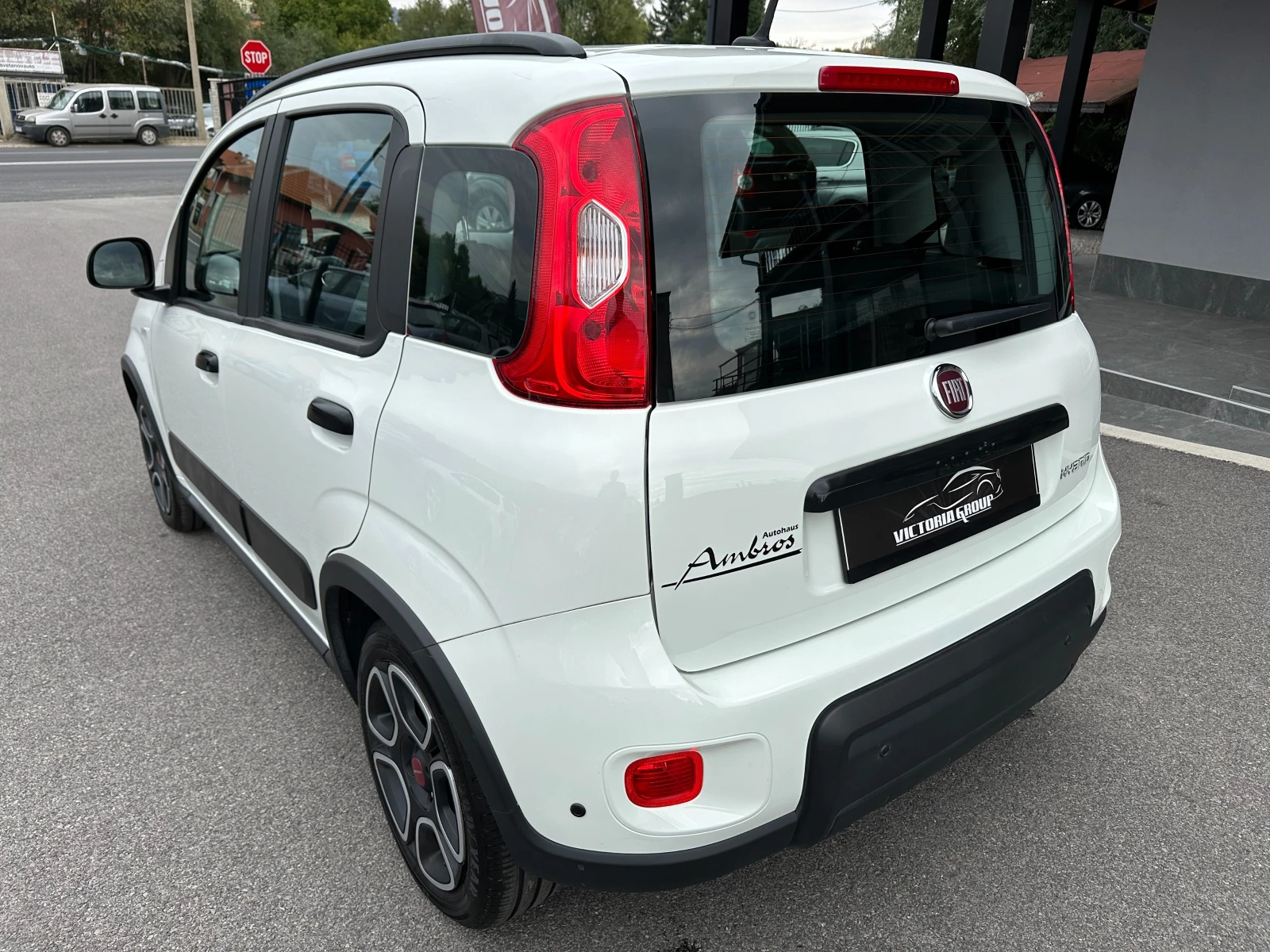 Fiat Panda 1.0 HYBRID НОВ ВНОС - изображение 4