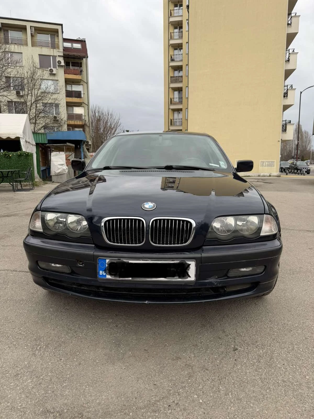BMW 330, снимка 2 - Автомобили и джипове - 53890235