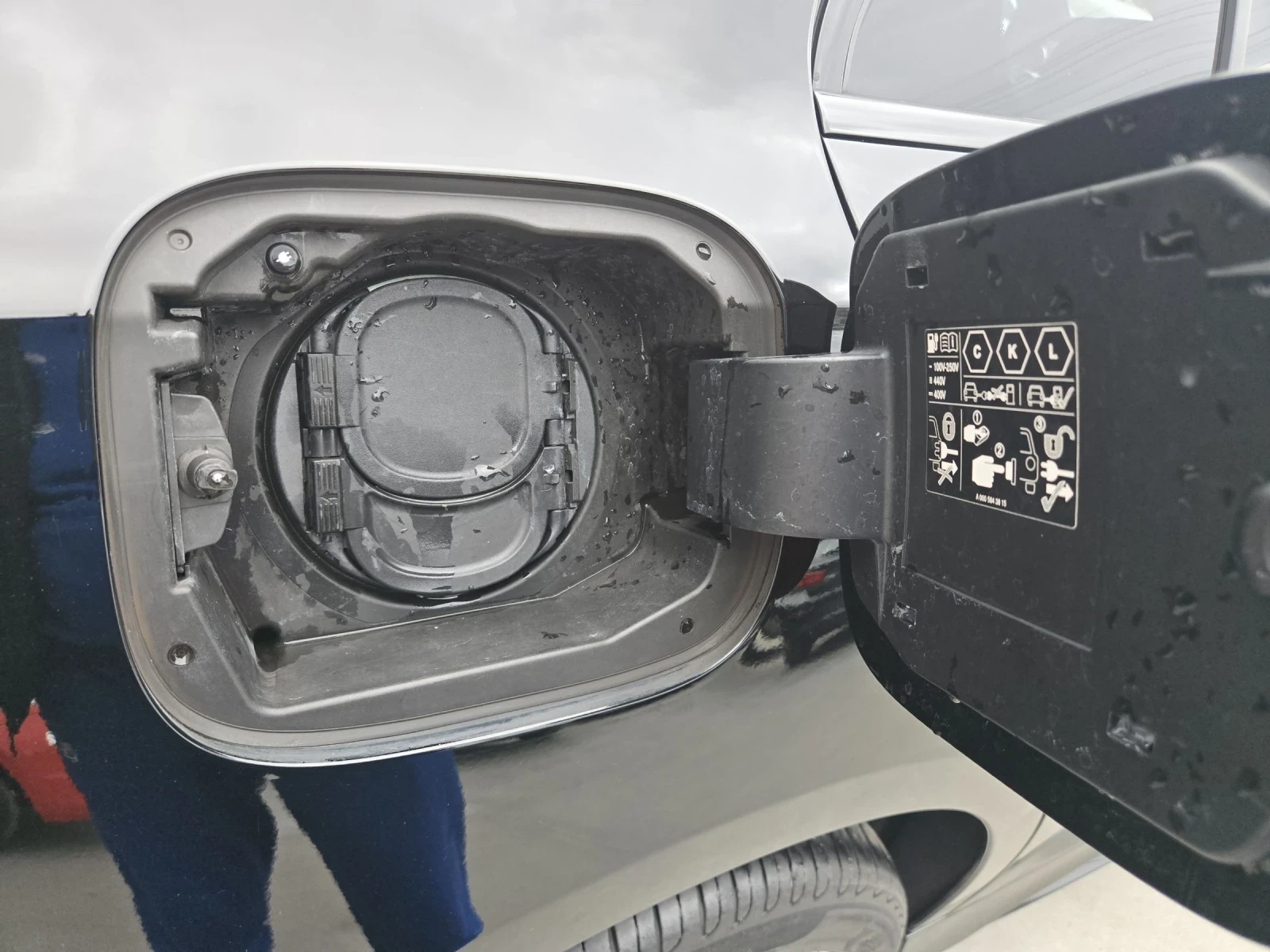 Mercedes-Benz A 250 AMG Plug-in хибрид, снимка 13 - Автомобили и джипове - 54030222